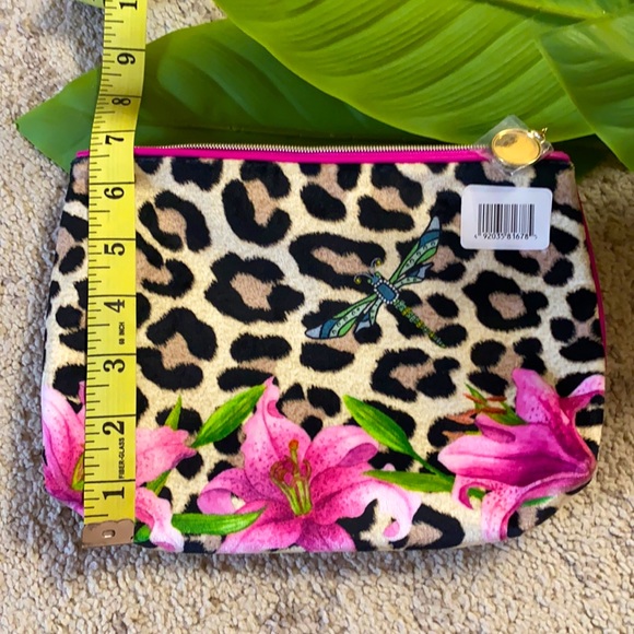 Estée Lauder Leopard Pouch - Picture 6 of 7